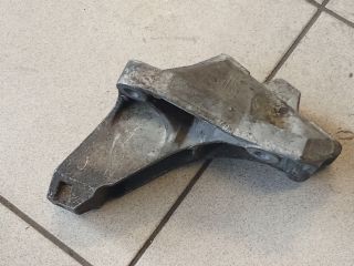 bontott VW GOLF IV Motor Tartó Bak (Pozíciófüggetlen)