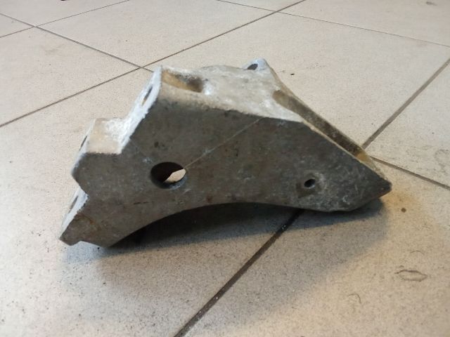 bontott VW GOLF IV Motor Tartó Bak (Pozíciófüggetlen)