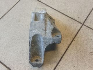 bontott VW GOLF IV Motor Tartó Bak (Pozíciófüggetlen)