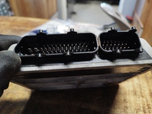 bontott VW GOLF IV Motorvezérlő