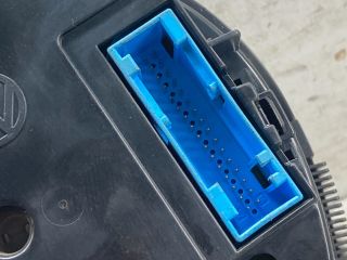 bontott VW GOLF IV Motorvezérlő