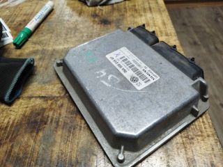 bontott VW GOLF IV Motorvezérlő