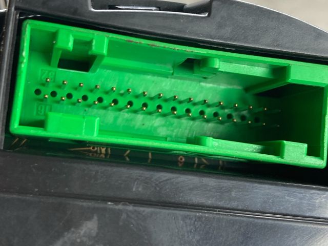 bontott VW GOLF IV Motorvezérlő