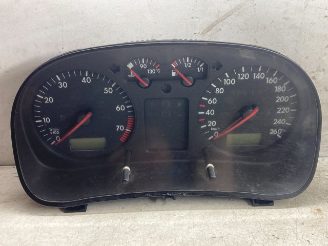 bontott VW GOLF IV Motorvezérlő