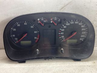 bontott VW GOLF IV Motorvezérlő