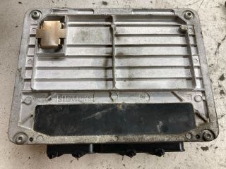 bontott VW GOLF IV Motorvezérlő