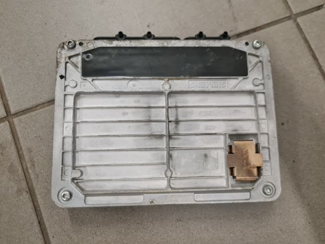 bontott VW GOLF IV Motorvezérlő