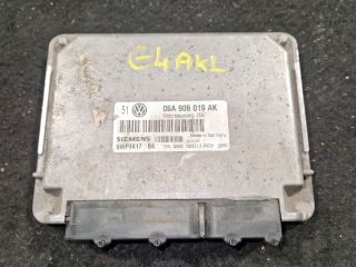 bontott VW GOLF IV Motorvezérlő