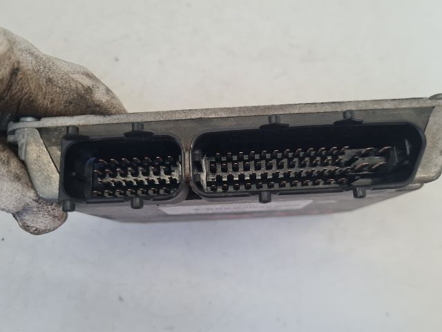 bontott VW GOLF IV Motorvezérlő