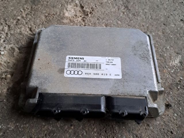 bontott VW GOLF IV Motorvezérlő