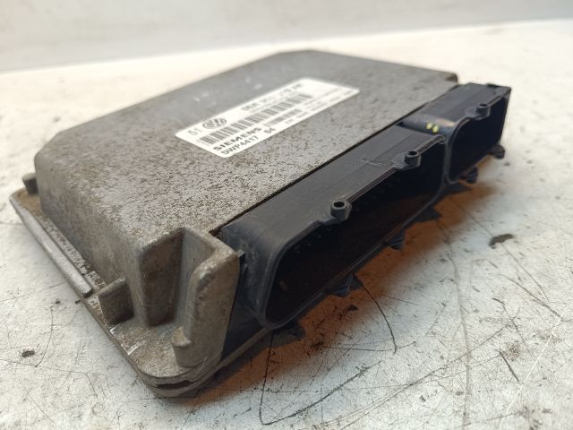 bontott VW GOLF IV Motorvezérlő