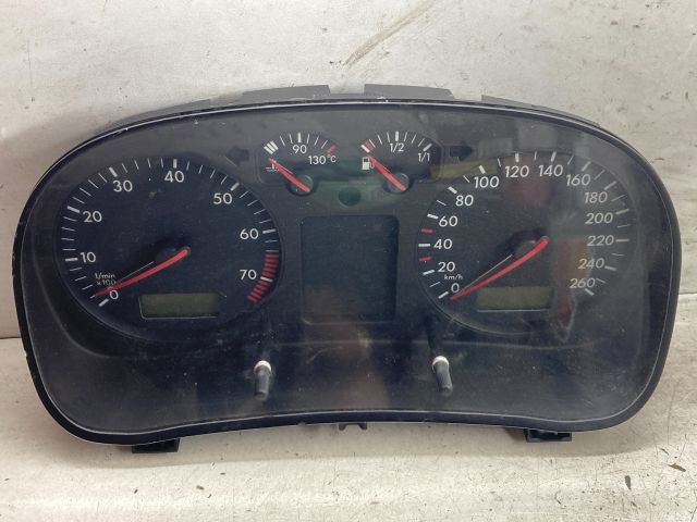 bontott VW GOLF IV Motorvezérlő