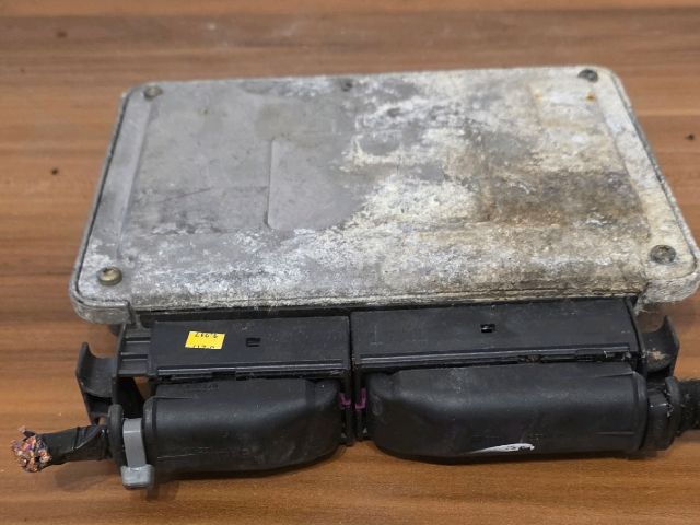 bontott VW GOLF IV Motorvezérlő