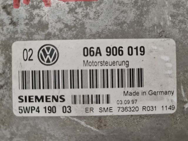 bontott VW GOLF IV Motorvezérlő