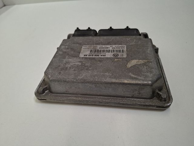 bontott VW GOLF IV Motorvezérlő