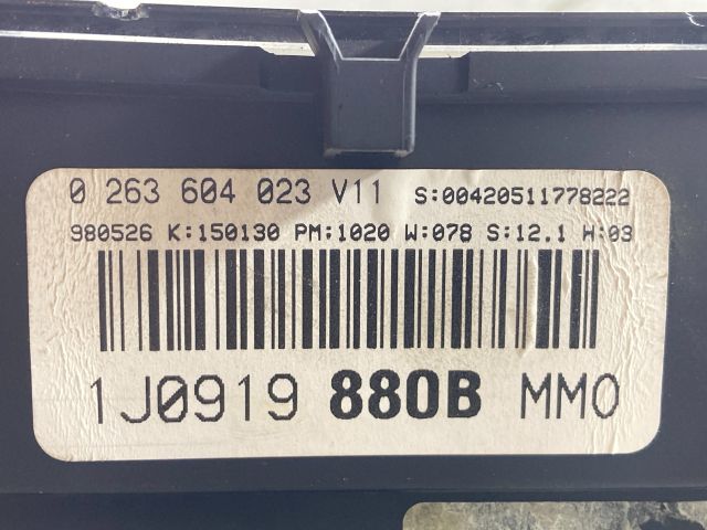 bontott VW GOLF IV Motorvezérlő