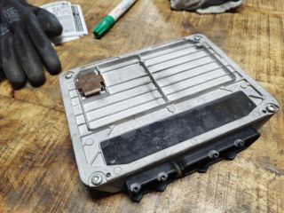 bontott VW GOLF IV Motorvezérlő