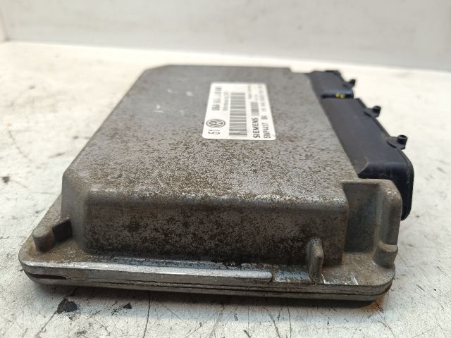 bontott VW GOLF IV Motorvezérlő