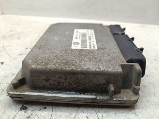 bontott VW GOLF IV Motorvezérlő