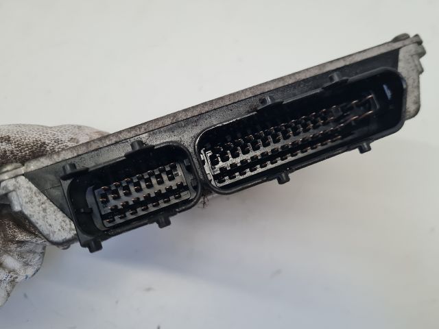 bontott VW GOLF IV Motorvezérlő