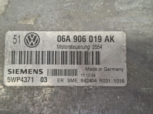 bontott VW GOLF IV Motorvezérlő