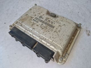 bontott VW GOLF IV Motorvezérlő