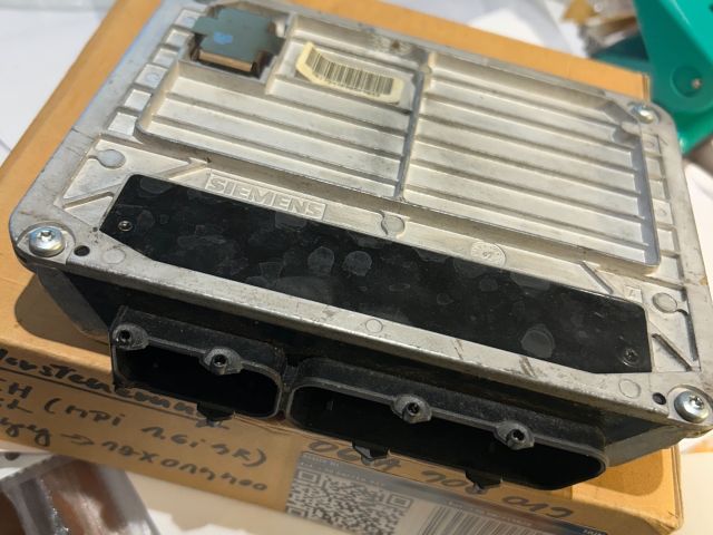 bontott VW GOLF IV Motorvezérlő