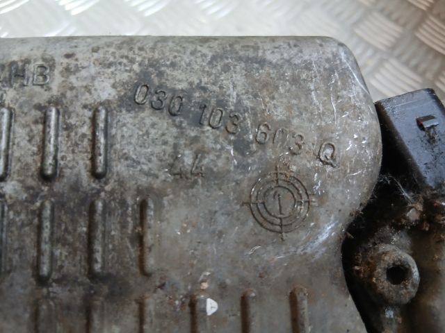 bontott VW GOLF IV Olajteknő