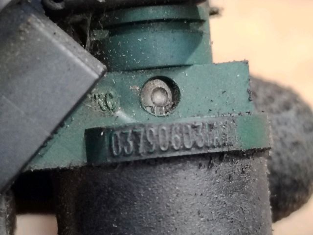 bontott VW GOLF IV Porlasztó (1 db)