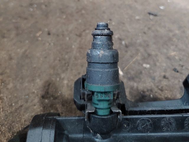 bontott VW GOLF IV Porlasztó (1 db)