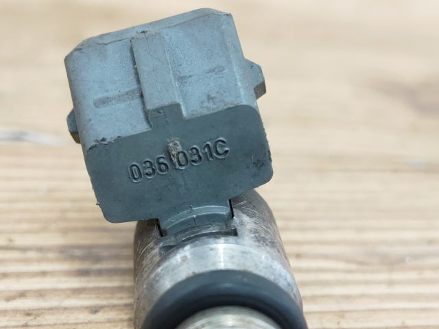 bontott VW GOLF IV Porlasztó (1 db)