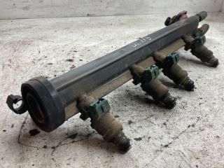 bontott VW GOLF IV Porlasztó Sor / Híd