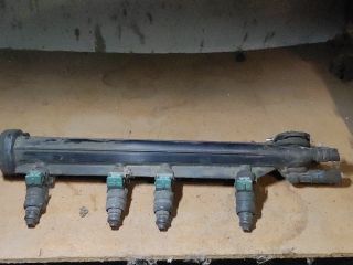 bontott VW GOLF IV Porlasztó Sor / Híd