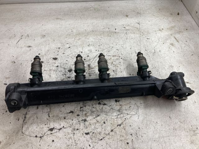 bontott VW GOLF IV Porlasztó Sor / Híd