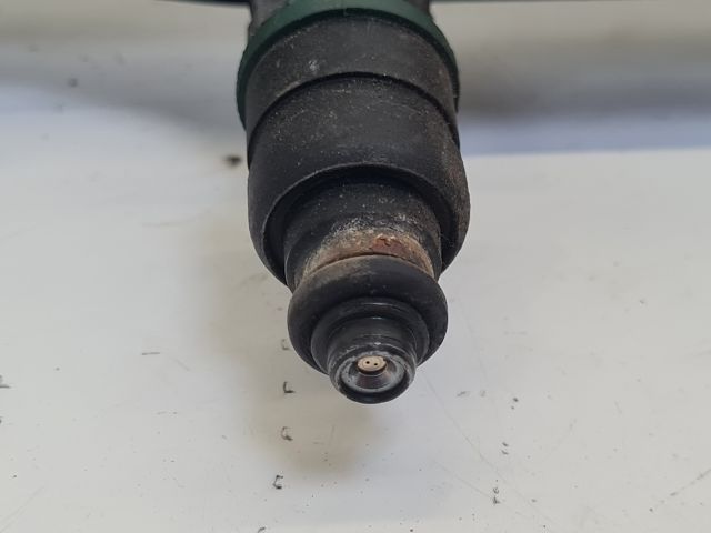 bontott VW GOLF IV Porlasztó Sor / Híd