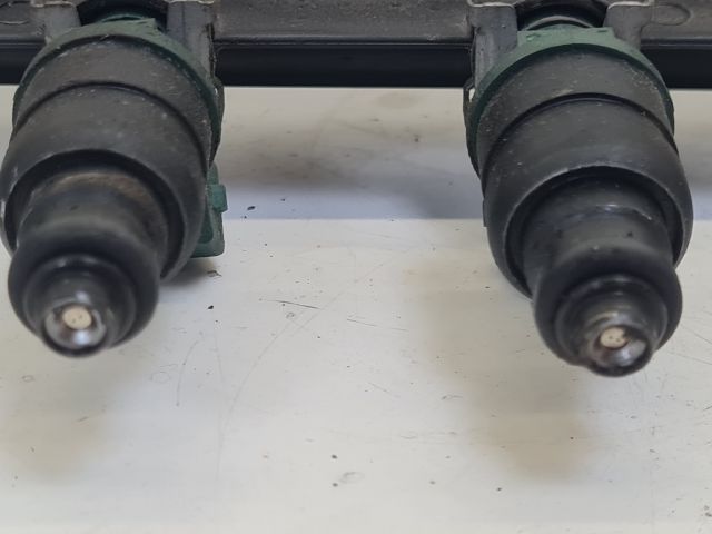 bontott VW GOLF IV Porlasztó Sor / Híd