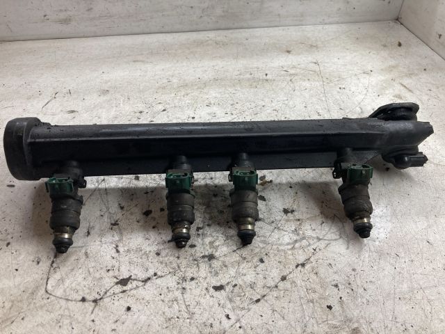 bontott VW GOLF IV Porlasztó Sor / Híd