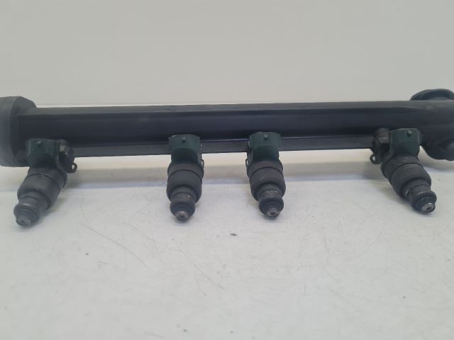 bontott VW GOLF IV Porlasztó Sor / Híd