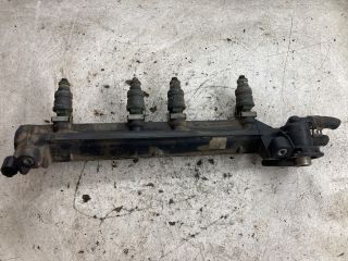 bontott VW GOLF IV Porlasztó Sor / Híd