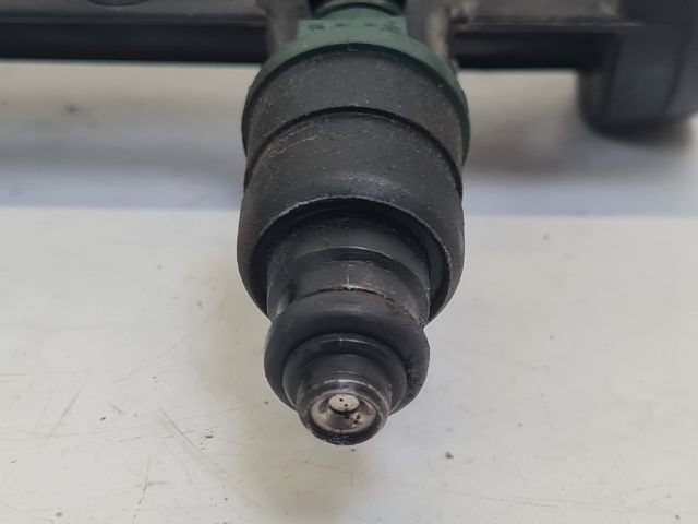 bontott VW GOLF IV Porlasztó Sor / Híd