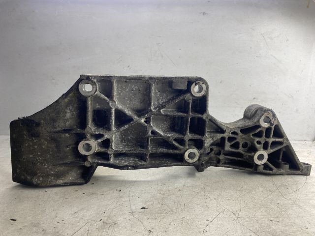 bontott VW GOLF IV Szervó Tartó Bak (Magában)