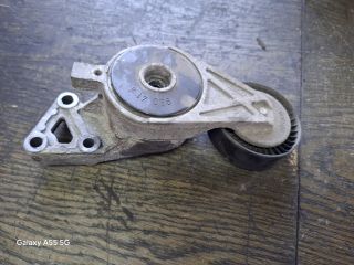 bontott VW GOLF IV Szíjfeszítő Görgő