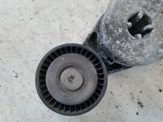 bontott VW GOLF IV Szíjfeszítő Görgő