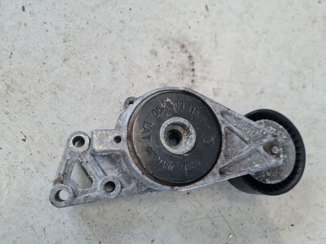 bontott VW GOLF IV Szíjfeszítő Görgő