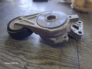 bontott VW GOLF IV Szíjfeszítő Görgő