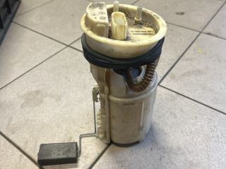 bontott VW GOLF IV Üzemanyag Szivattyú