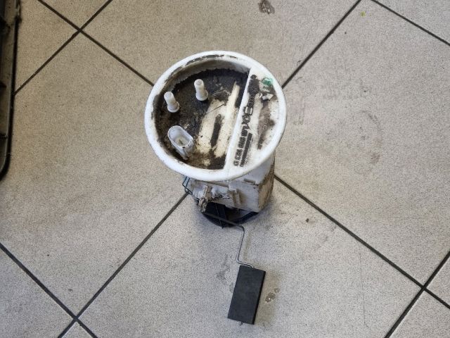 bontott VW GOLF IV Üzemanyag Szivattyú