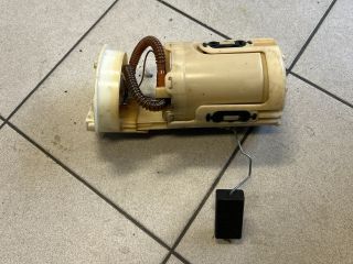 bontott VW GOLF IV Üzemanyag Szivattyú