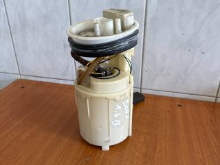 bontott VW GOLF IV Üzemanyag Szivattyú
