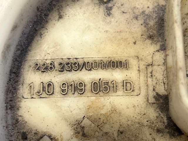 bontott VW GOLF IV Üzemanyag Szivattyú